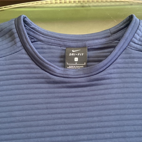 NIKE DRI-FIT sweat shirt - Picture 9 of 9